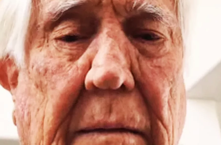 Deze legendarische acteur (84) was een damesidool in de jaren &rsquo;60 en de jongste James Bond aller tijden