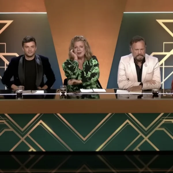 The Masked Singer-kijkers helemaal klaar met jurylid: “Productie moet ingrijpen!”