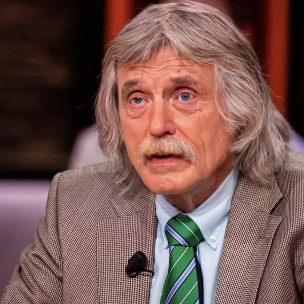 Johan Derksen vraagt megabedrag voor verlenging van Vandaag Inside: ‘Dit is absurd!’