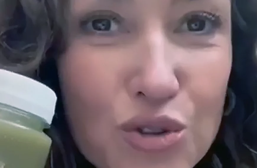 Katja Schuurman onder vuur vanwege &acute;gezond&acute; drankje: &acute;Dit is echt onverantwoord&acute;