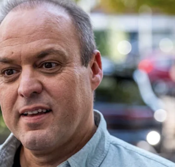 Krankzinnig nieuws: &rdquo;Frans Bauer is vreemdgegaan met deze vrouw&rdquo;
