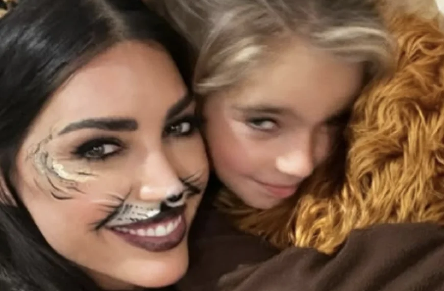 Yolanthe Cabau en zoontje Xess Xava op de vlucht voor bosbranden in LA