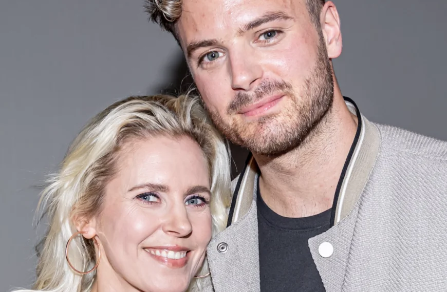 Jim Bakkum en Bettina Holwerda onthullen onverwacht verdrietig nieuws: Show in Winterswijk abrupt uitgesteld!