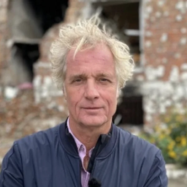 Jeroen Pauw reageert op overlijden ex Manuela Kemp: ´Was nooit stil in huis´