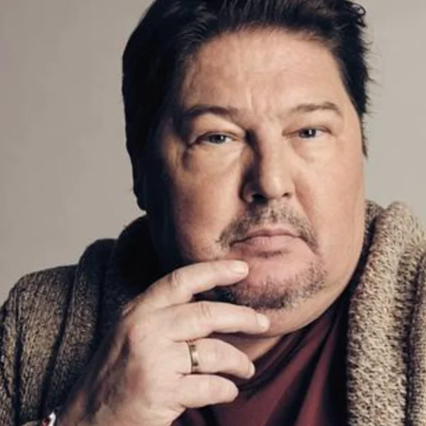 Martijn Krabb&eacute; richt zich naar gezin: &ldquo;Sorry dat ik jullie dit aan doe&rdquo; 💔😔