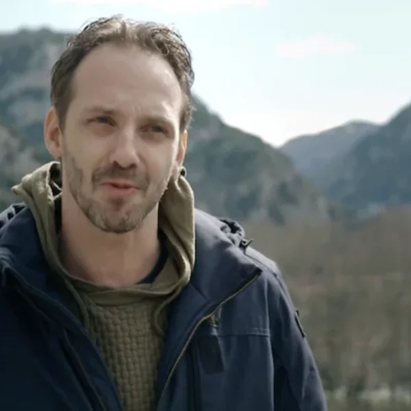 Kijkers Winter vol Liefde gaan los op Bart 😱