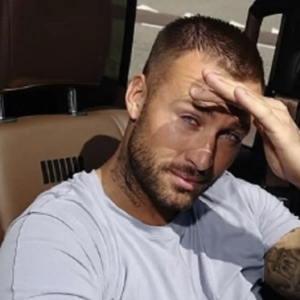 Dave Roelvink deelt heftig bericht vanuit het ziekenhuis: ´We liggen onder het mes´