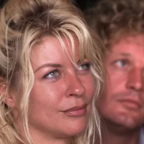 Jeroen Pauw emotioneel bij uitvaart van Manu&euml;la Kemp: &lsquo;Sorry, ik kan het niet&rsquo; zij was echt mijn liefde!