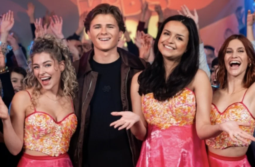 Compleet onverwachte mededeling over K3: &acute;We stoppen met pijn in het hart&acute;