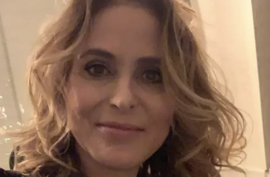 Heleen van Royen schaamt haar eigen niet en gooit de kwarktassen eruit voor een shoot