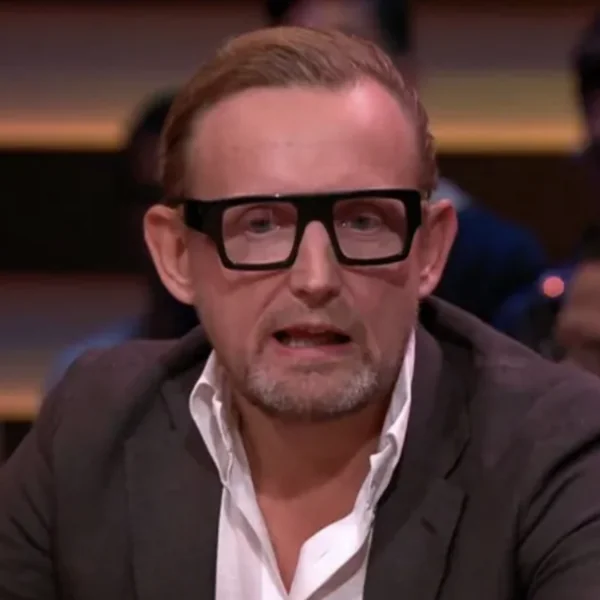 🔥 Drama voor prins Bernhard: &lsquo;Compleet verwoest door brand&rsquo; 😢