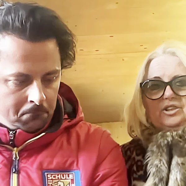 Moeder Mike wordt snoeihard afgefikt door Shownieuws panel: &ldquo;Dit zegt alles!&rdquo; 🫣🔥