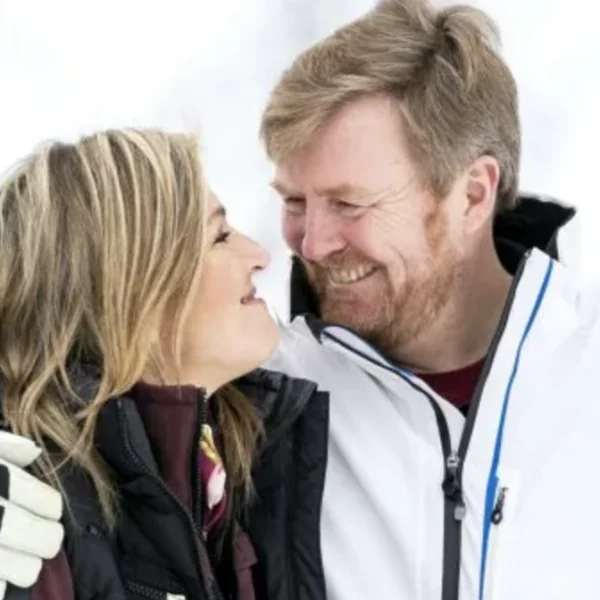 🎿 Opvallend! Willem-Alexander en M&aacute;xima zonder dochters gespot op skivakantie&hellip; Waarom? 🤔