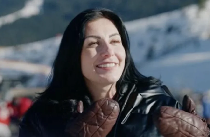 Oorlog: Antine zoekt Monique en Mike op in Seefeld om haar peperdure spullen terug te halen!