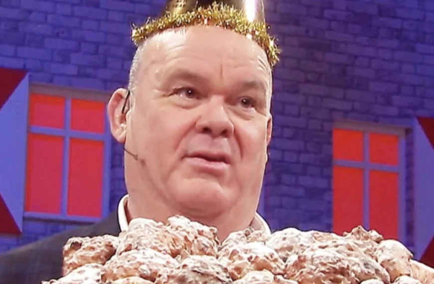 Paul de Leeuw op de vingers getikt: &acute;Veel te domme grappen&acute;