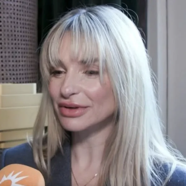 Televisiekijkers schrikken zich wezenloos van uiterlijk Gaby Blaaser: &ldquo;Wat is er met jou gebeurd&rdquo; 😮