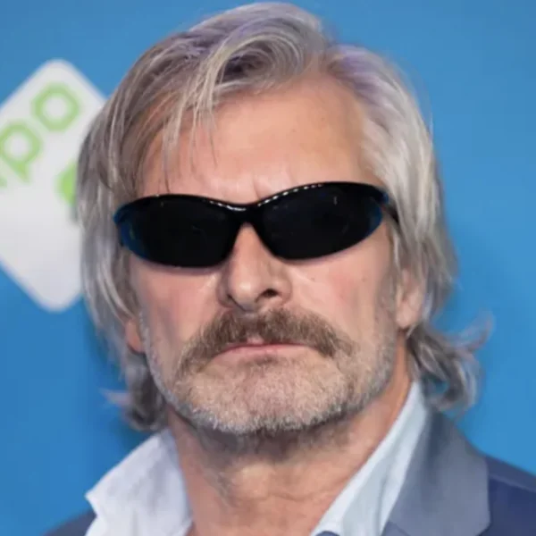 Jan Dijkgraaf: &lsquo;Victor Reinier blijkt op de set en in zijn priv&eacute;leven een ontzettende t*ringlijer te zijn&rsquo;