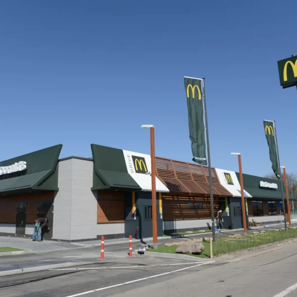 McDonald&rsquo;s introduceert nieuw menu: Griekse smaken en verrassende snacks en toetjes