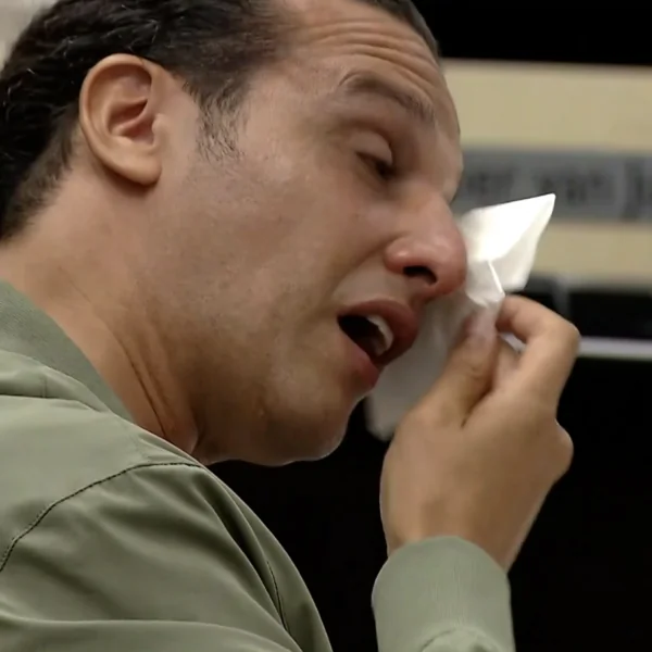 Fans geschokt door foto van ooit zo rijke Ali B: &rdquo;Arme sloeber&ldquo;