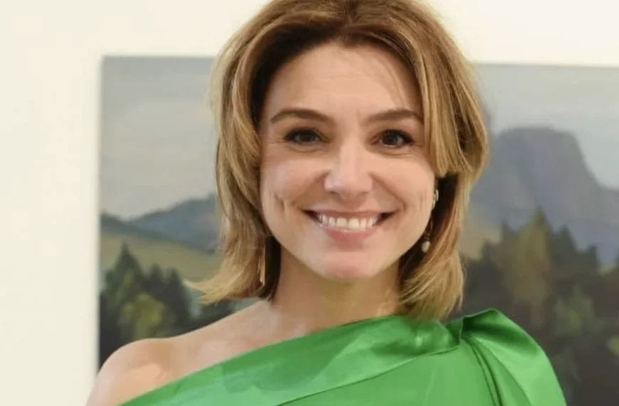 Evi Hanssen gaat uit de kleren met een straffe boodschap: “Ik wou dat ik er nog 50 extra kon taggen!”