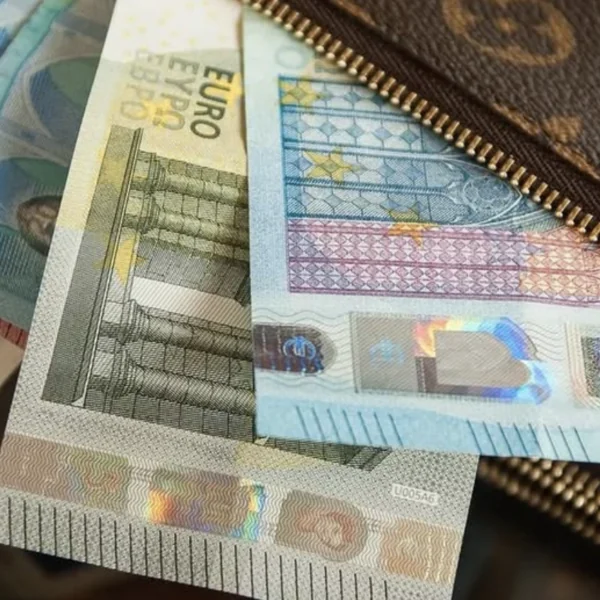 Extra kosten als je met contant geld wil betalen? Zo zit het
