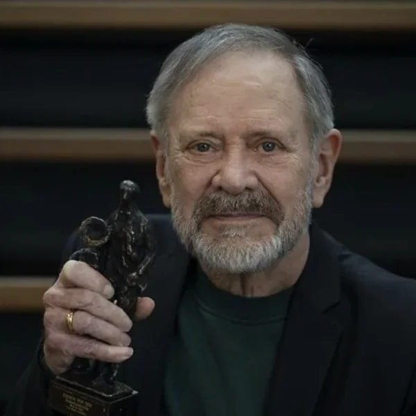 Zanger Rob de Nijs (82) overleden