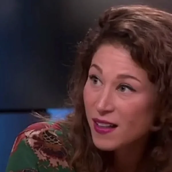 NPO-presentatrice overwoog ontslag om te veel witte collega&rsquo;s 🤨