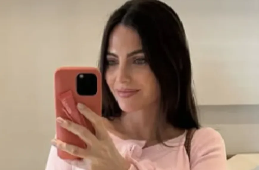 Zwangere vriendin Max Verstappen getroffen door ernstige ziekte: ´Al haar haren vallen uit´