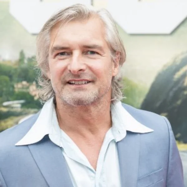 Victor Reinier ontkent geruchten wangedrag op set Flikken Maastricht