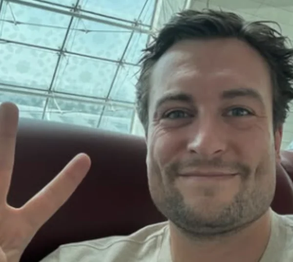 Victor Verhulst reageert op bevalling K3 ex-Marthe: &lsquo;Heb ik haar proficiat gewenst?&acute;