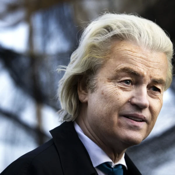 Geert Wilders ondergaat cosmetische ingreep en ziet er een stuk jonger uit