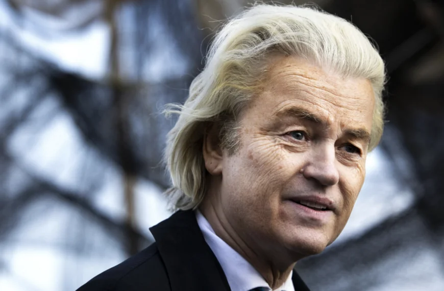 Geert Wilders ondergaat cosmetische ingreep en ziet er een stuk jonger uit