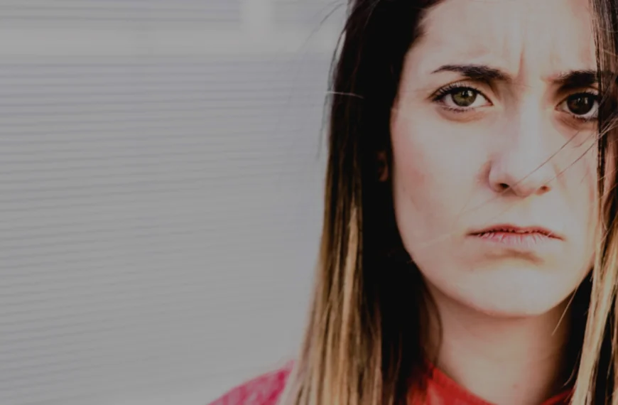 Melissa (28) wil honden in restaurants verbieden: “Daar heb ik een hele goede reden voor”