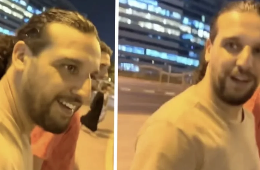 VIDEO | Ali B weer gespot in Dubai: ”We gaan lekker eten”