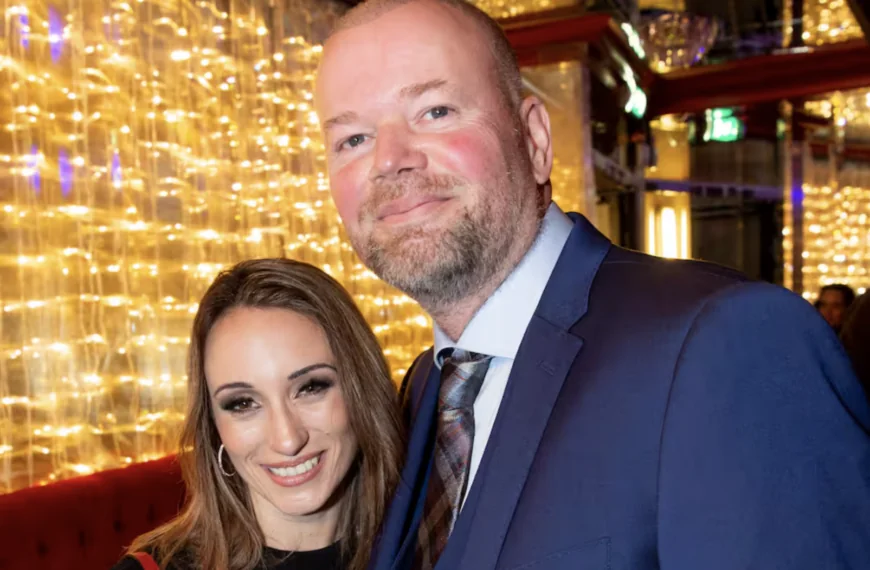 Dit is de 18 jaar jongere vriendin van Raymond van Barneveld