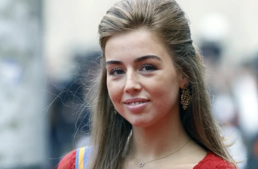 Alexia opnieuw ‘schandalig’ gefotografeerd: “Om 09.00 uur!”