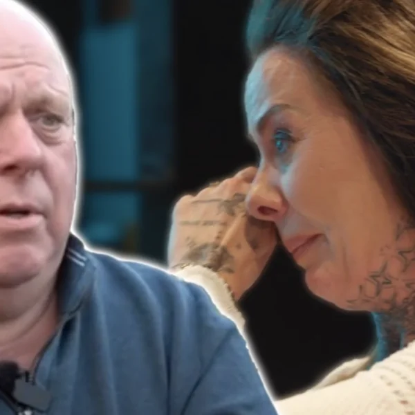 Publiek pest valszingende vriendin Peter Gillis van podium af