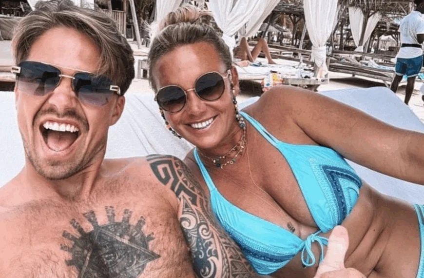 Andr&eacute; Hazes en Monique houden iedereen voor de gek en zijn getrouwd