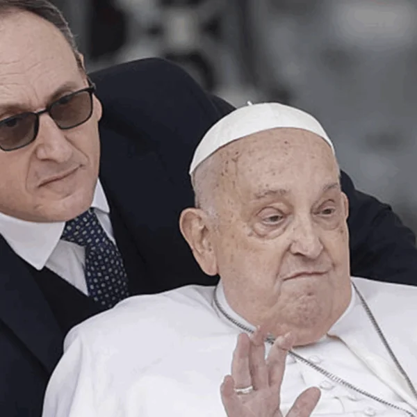 Laatste woorden van paus Franciscus aan de verpleger die hem verzorgde