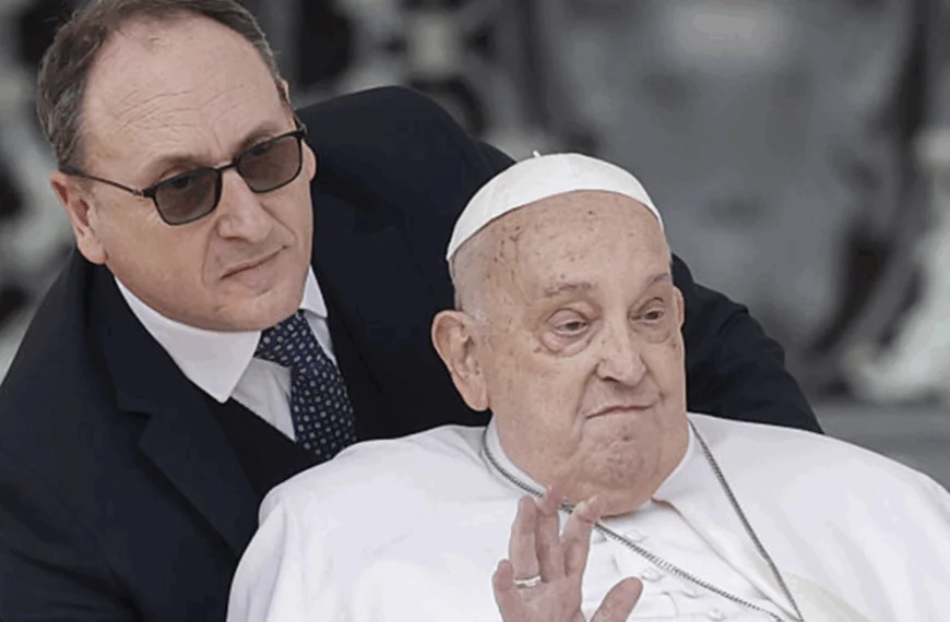 Laatste woorden van paus Franciscus aan de verpleger die hem verzorgde