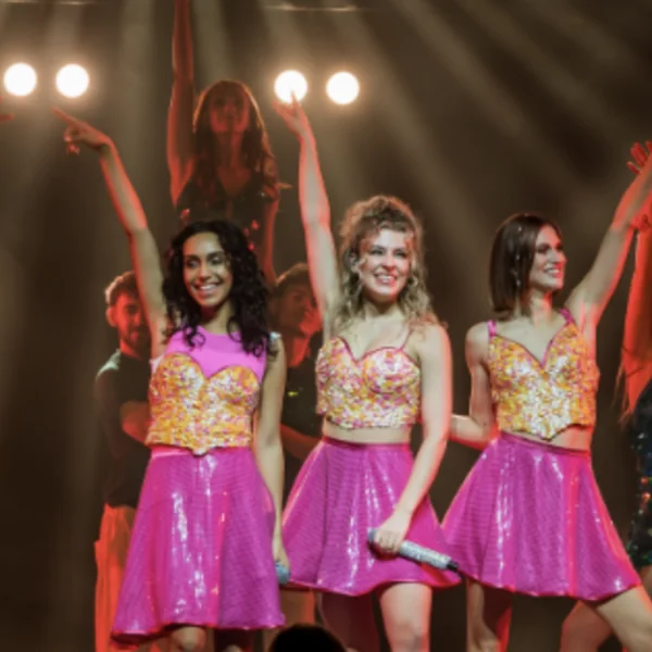 Deze K3-zangeres deelt heugelijk nieuws: &acute;Heb de voorbije jaren zoveel kinderen gezien&acute;