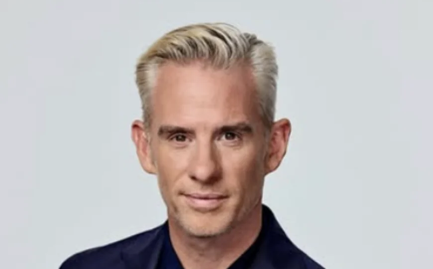 Art Rooijakkers deelt heftige update over zijn gezondheid: ´Zien we hem ooit nog terug?´