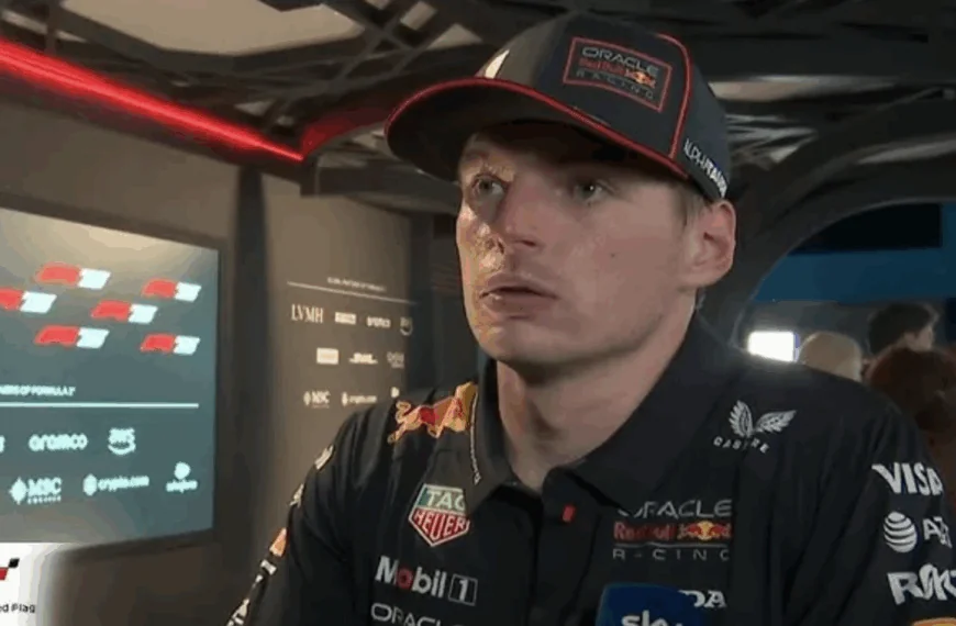 Formule-1 kijkers reageren massaal na tijdstraf Verstappen: &ldquo;Dit is geen sport meer, dit is een toneelstuk.&rdquo;