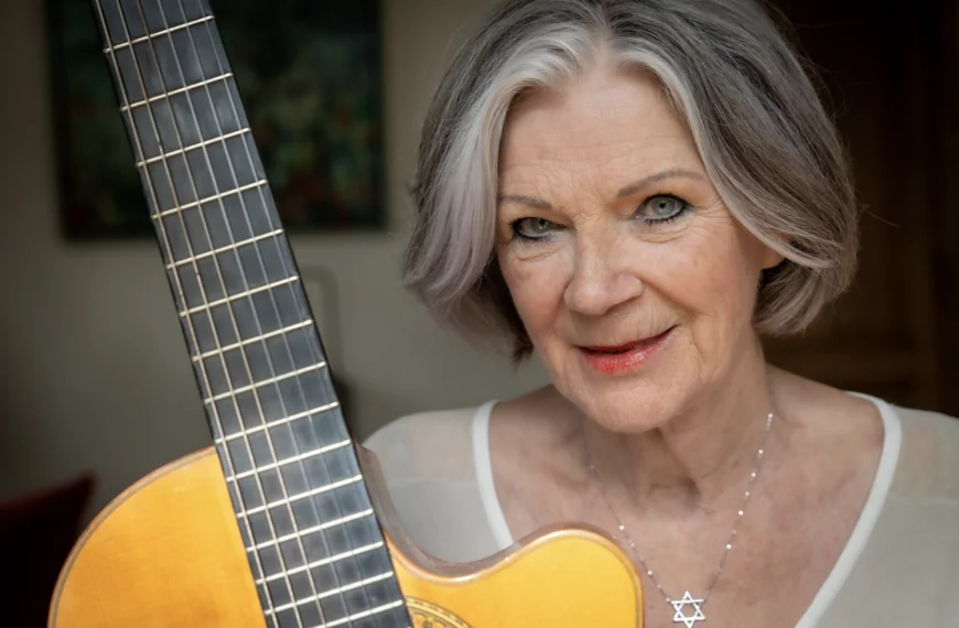 Lenny Kuhr won 56 jaar geleden het ‘Songfestival’ met ‘De Troubadour’