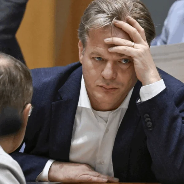 Pieter Omtzigt legt zijn werk neer na ernstige ziekte