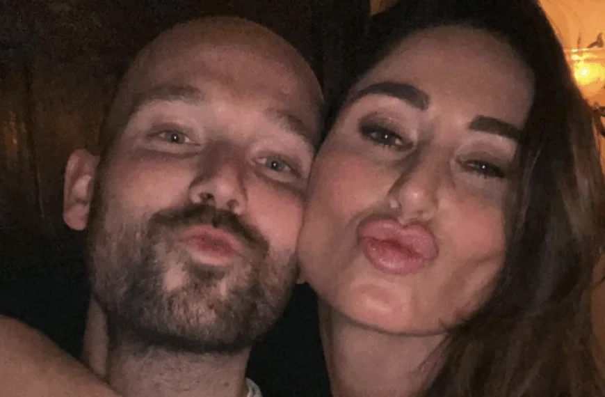 MAFS-Femke bevestigt haar relatie met expert Lennart