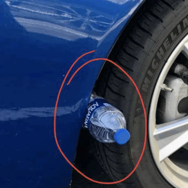 Waarschuwing: Als je een plastic fles bij je autoband ziet, is het verstandig om meteen 112 te bellen