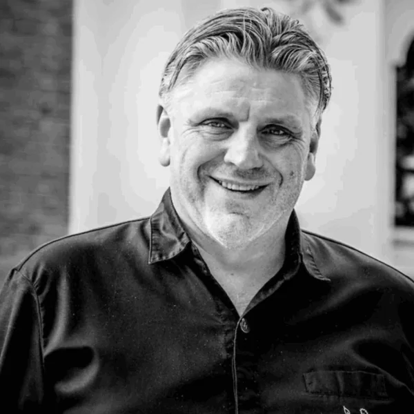 Th&eacute;r&egrave;se Boer vindt kracht bij hartsvriendin Astrid Joosten: een vriendschap in moeilijke tijden