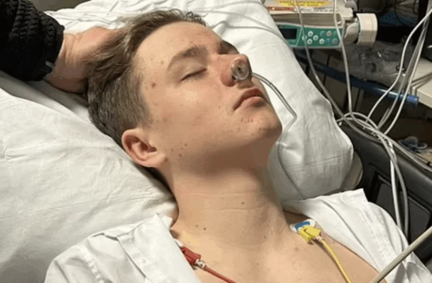 Alarmerend teken van ongeneeslijke kanker bij tiener verscheen uren voor de diagnose &ndash; nu is er geen hoop meer