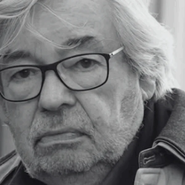 Verschrikkelijk nieuws voor Maarten van Rossem: &acute;Veel sterkte in deze moeilijke tijd&acute;